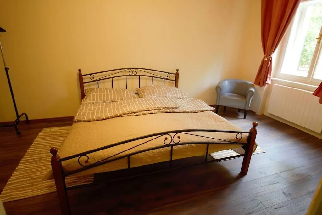 Comfort 2Bedrooms Quite Place!-Vinohrady Praga 0*,